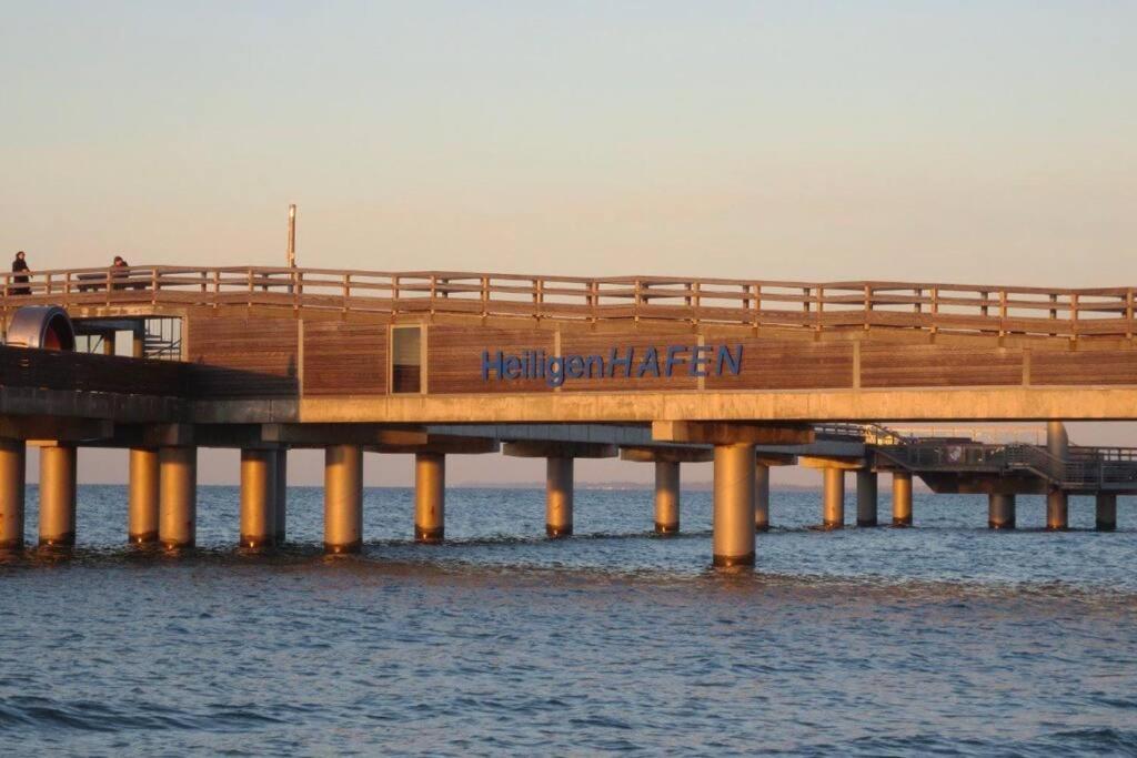 Ferienwohnung An Der Ostsee Heiligenhafen Esterno foto